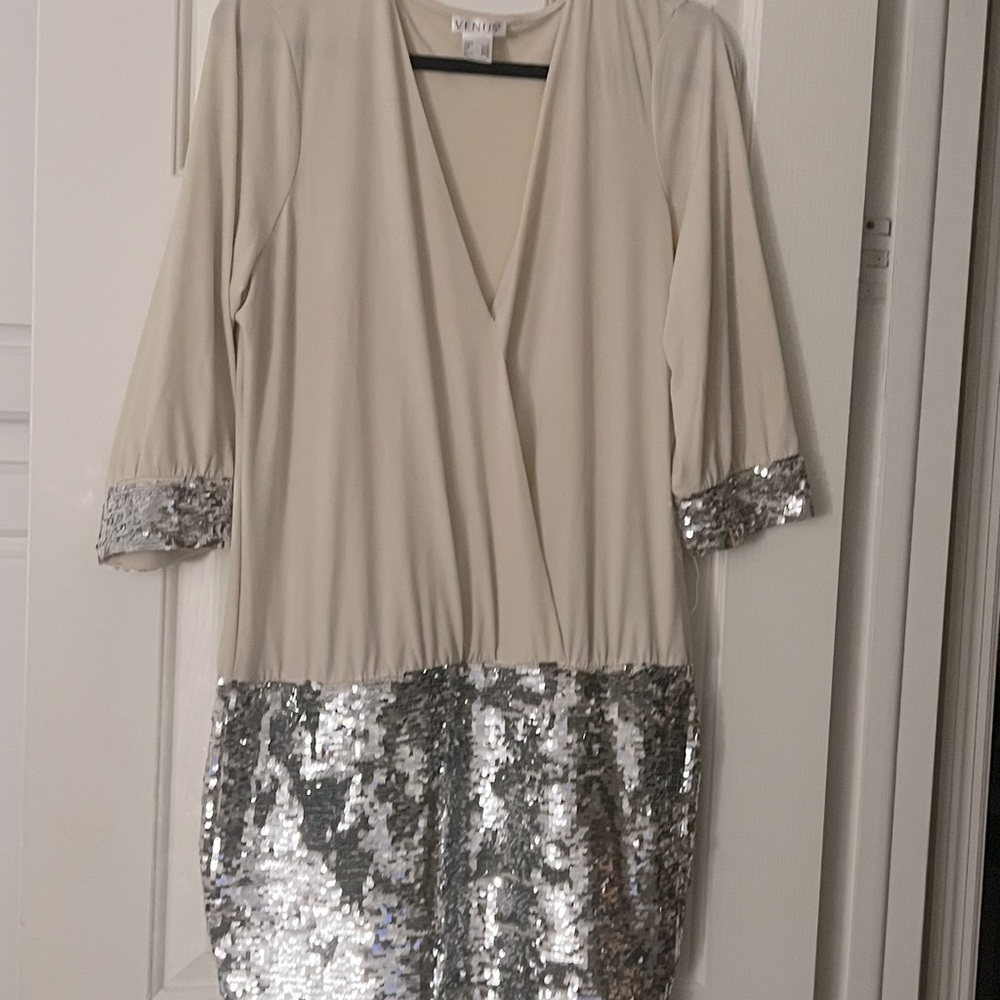 NWOT Gorgeous Venus Dress - Sequin Skirt/Cuffs